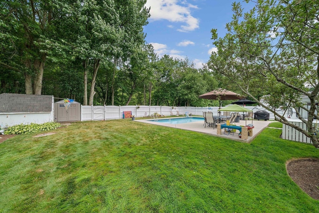 35 Arnold St, Holbrook, MA, 35 Arnold St, Holbrook, MA Photo #18