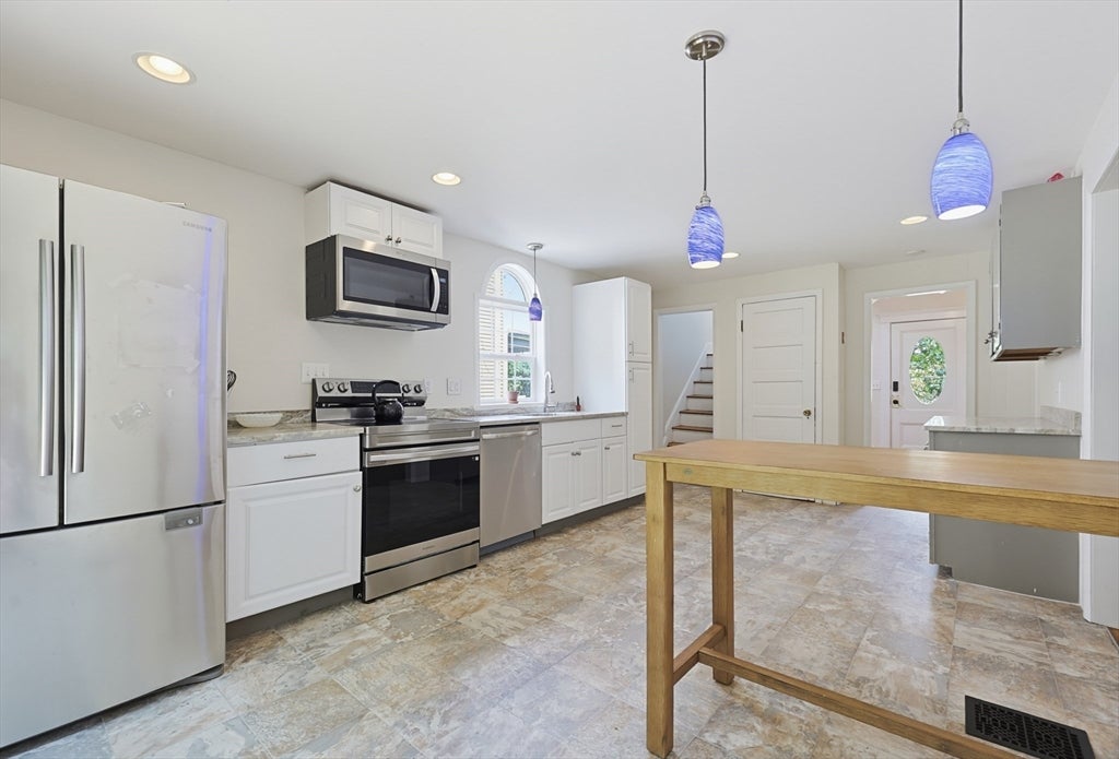 110 Essex St, Beverly, MA, 110 Essex St, Beverly, MA Photo #13