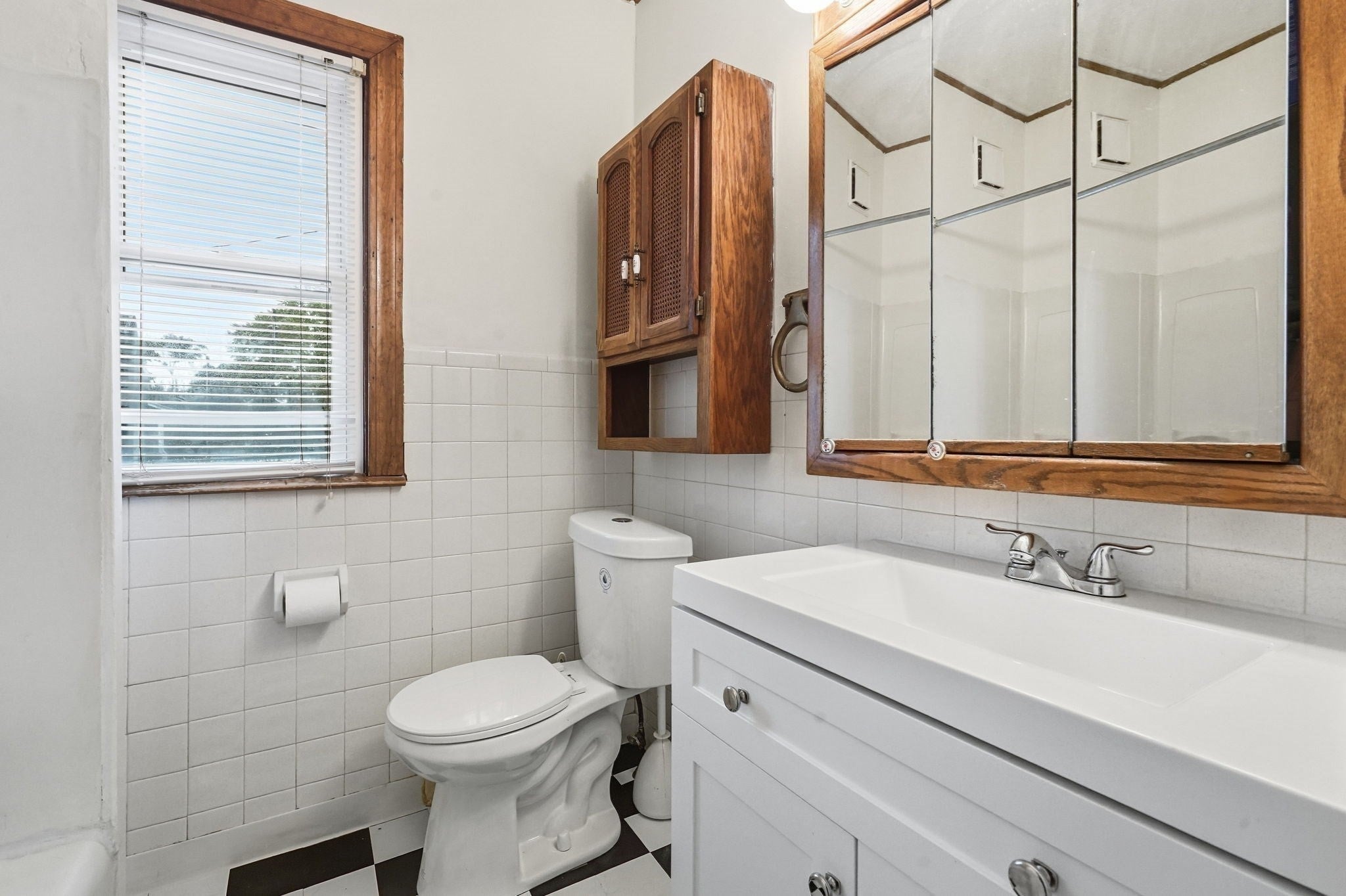 1774 Carew St, Springfield, MA, 1774 Carew St, Springfield, MA Photo #18