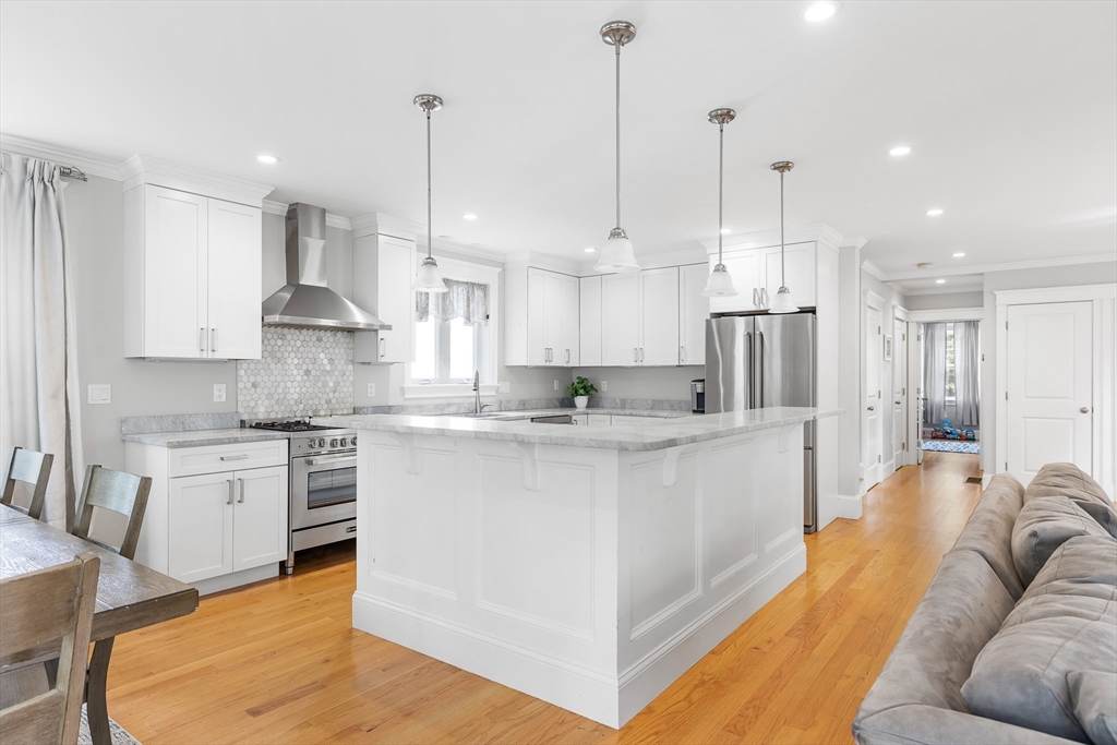 37 Sassamon Ave