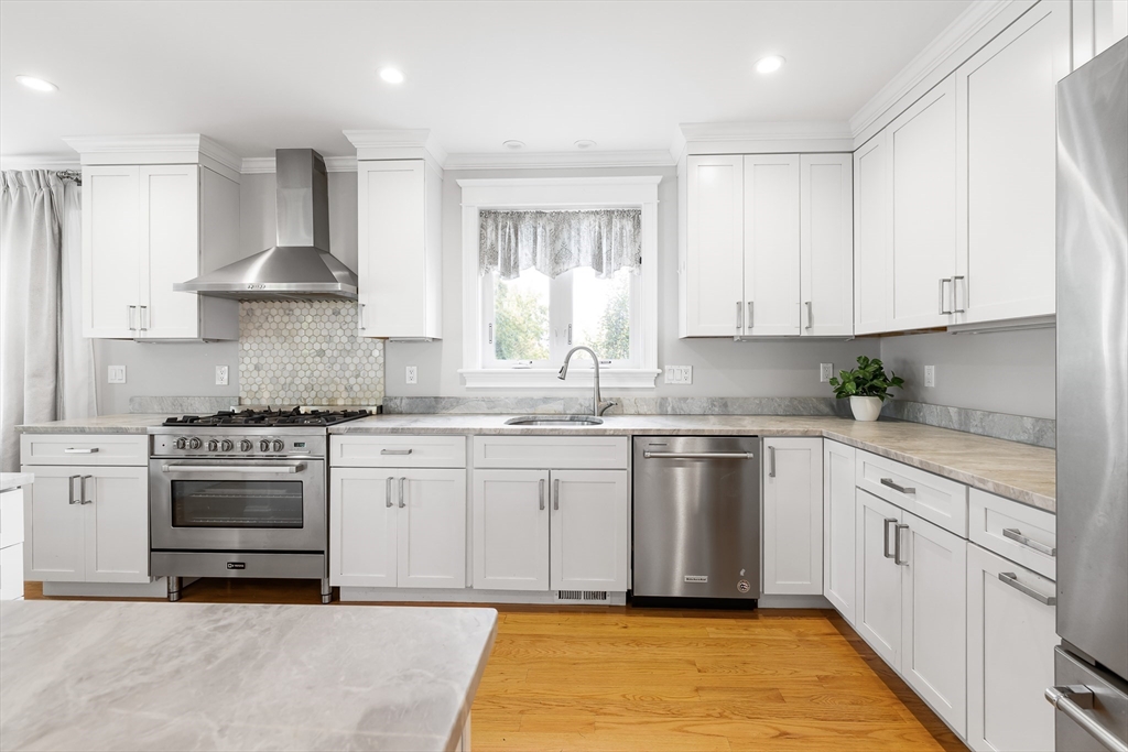 37 Sassamon Ave
