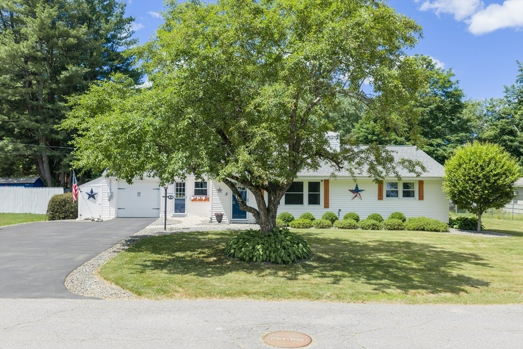 11 Blake Ave