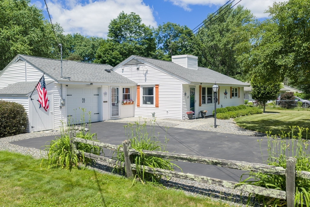 11 Blake Ave