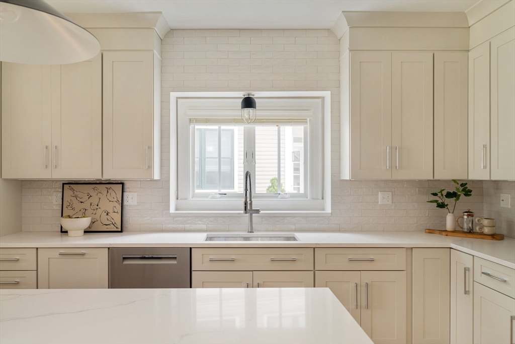 75 Johnson Woods Dr 75