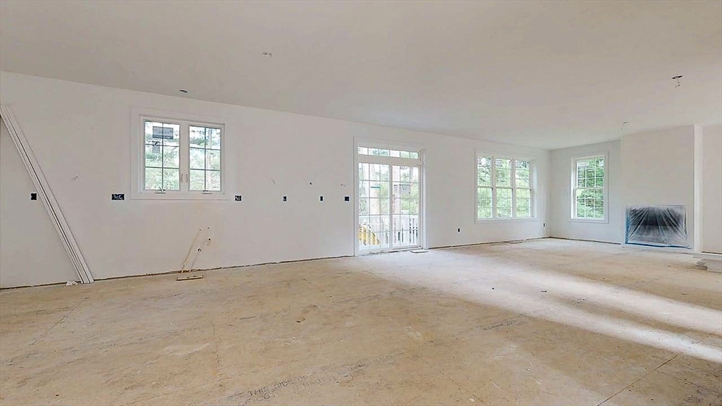 4 Barrows Rd