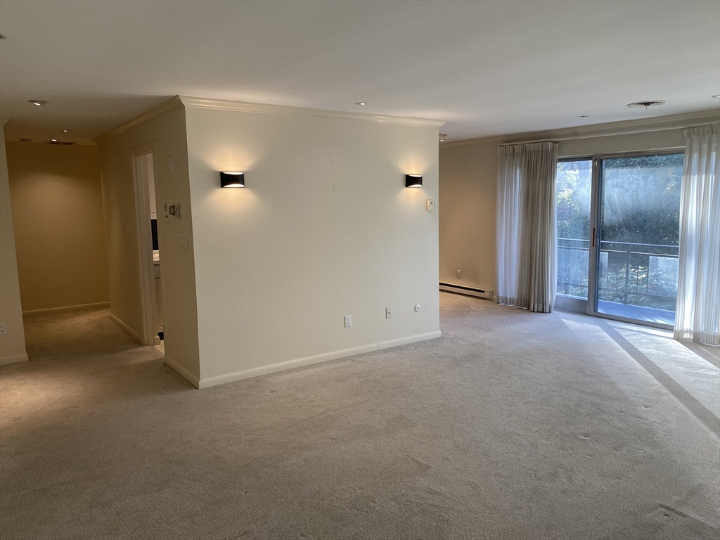 1204 Greendale Ave 128