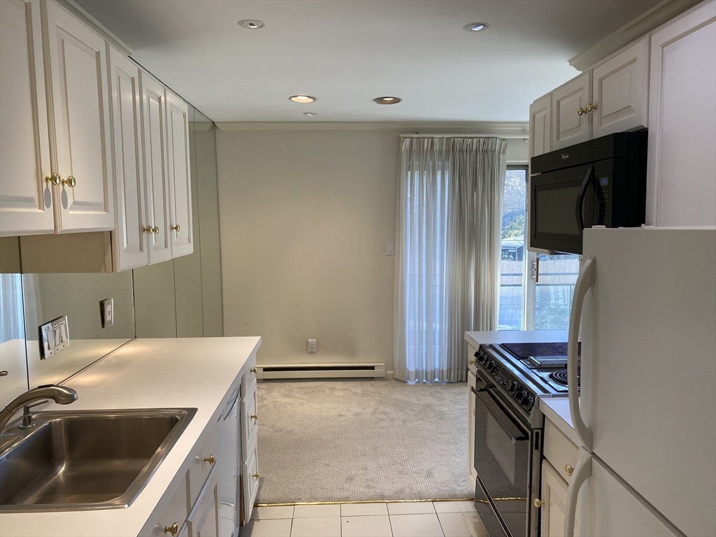 1204 Greendale Ave 128