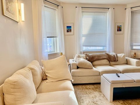 Photo of 21 Westbourne Ter #1, Brookline, MA 02446 (MLS # 73491120)