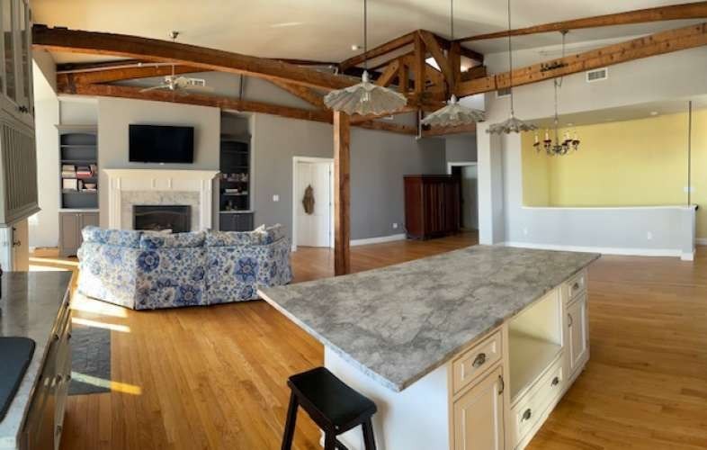 191 Main St 3