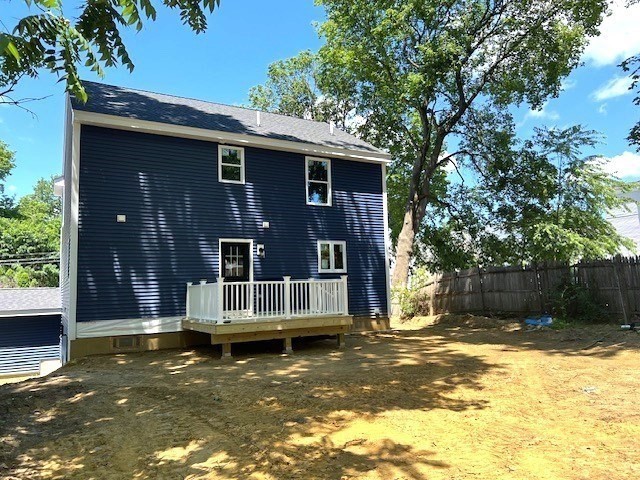 32 Seventh Avenue 32