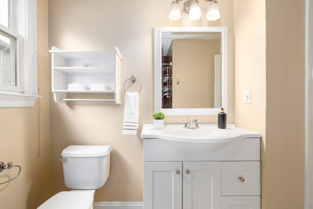 Boston, Massachusetts 02130, United States, 2 Bedrooms Bedrooms, ,2 BathroomsBathrooms,Residential,Active,172628