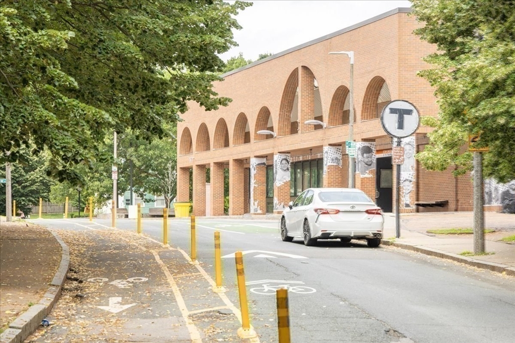 Boston, Massachusetts 02130, United States, 2 Bedrooms Bedrooms, ,2 BathroomsBathrooms,Residential,Active,172628