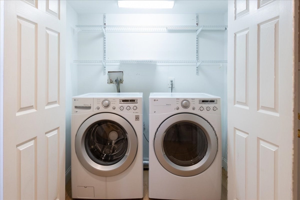 Boston, Massachusetts 02130, United States, 2 Bedrooms Bedrooms, ,2 BathroomsBathrooms,Residential,Active,172628