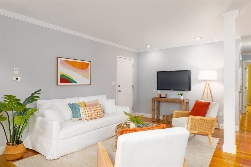 Boston, Massachusetts 02130, United States, 2 Bedrooms Bedrooms, ,2 BathroomsBathrooms,Residential,Active,172628