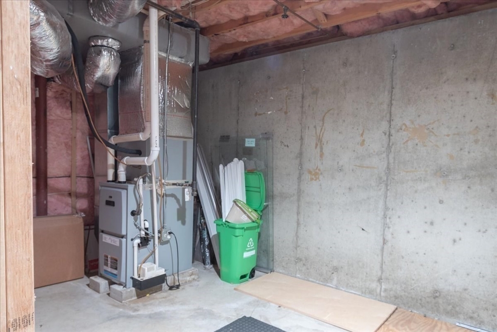 Boston, Massachusetts 02130, United States, 2 Bedrooms Bedrooms, ,2 BathroomsBathrooms,Residential,Active,172628