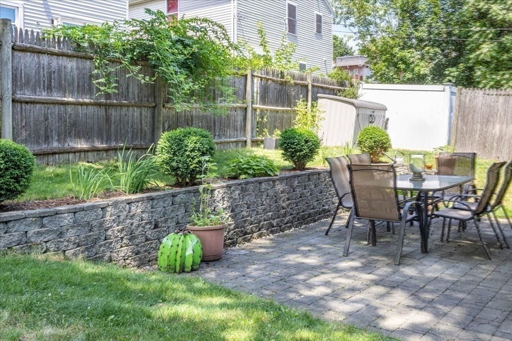 Boston, Massachusetts 02130, United States, 2 Bedrooms Bedrooms, ,2 BathroomsBathrooms,Residential,Active,172628