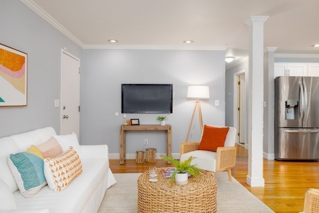 Boston, Massachusetts 02130, United States, 2 Bedrooms Bedrooms, ,2 BathroomsBathrooms,Residential,Active,172628