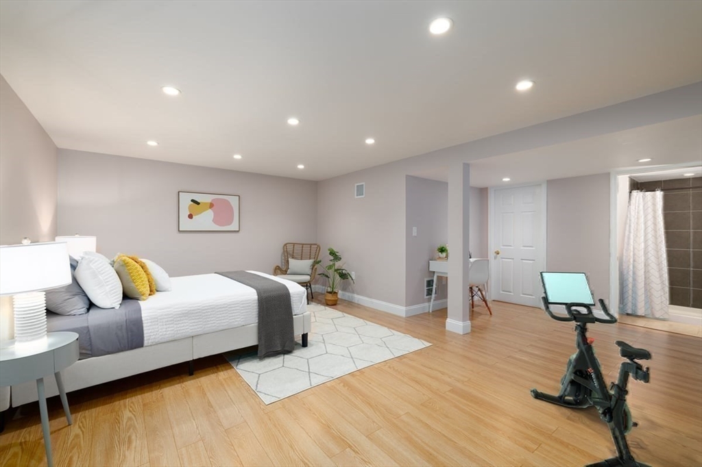 Boston, Massachusetts 02130, United States, 2 Bedrooms Bedrooms, ,2 BathroomsBathrooms,Residential,Active,172628