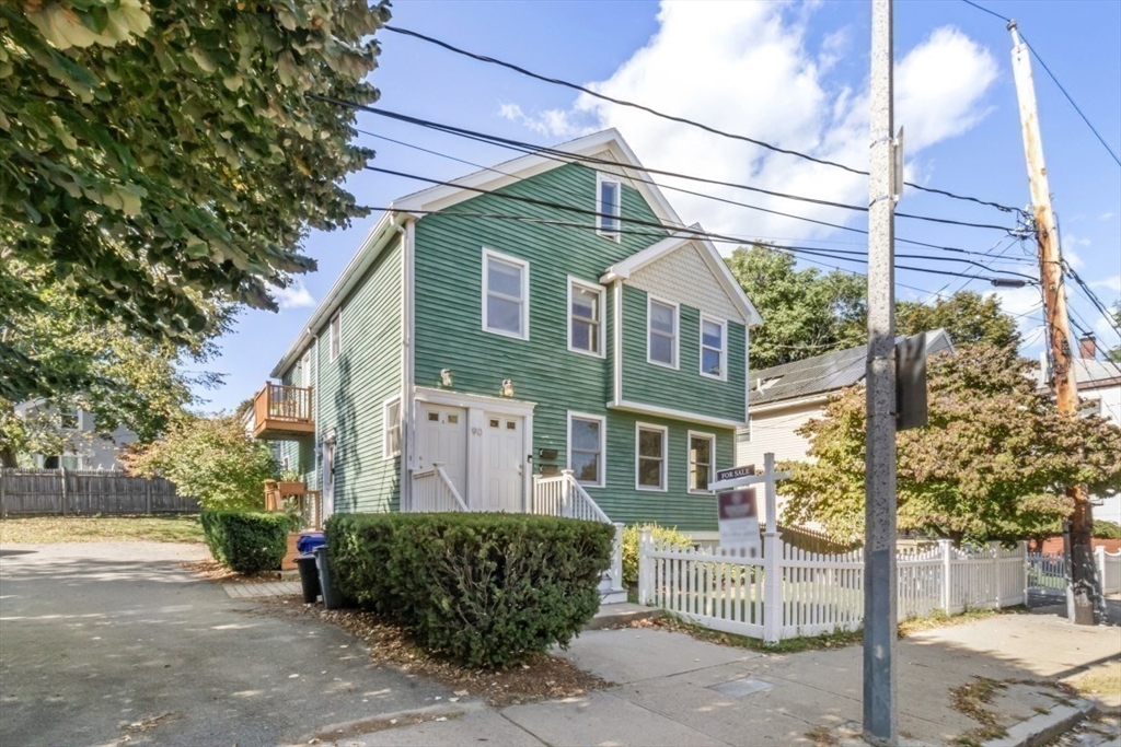 Boston, Massachusetts 02130, United States, 2 Bedrooms Bedrooms, ,2 BathroomsBathrooms,Residential,Active,172628