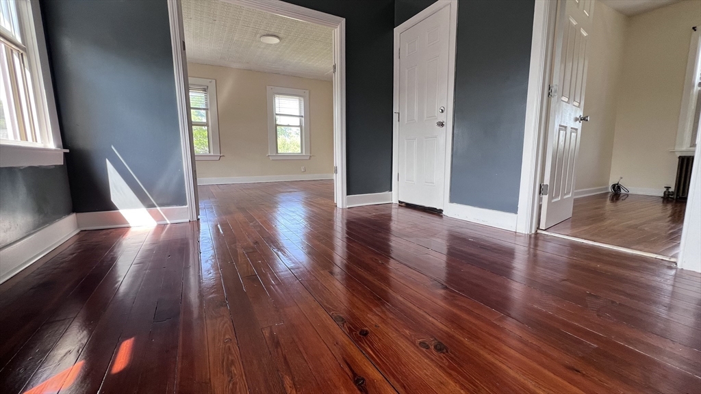305 - 307 Main St