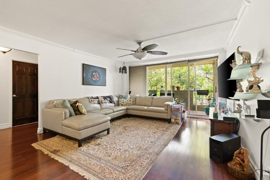 99 Pond Ave #520, Brookline, MA, 99 Pond Ave #520, Brookline, MA Photo #2