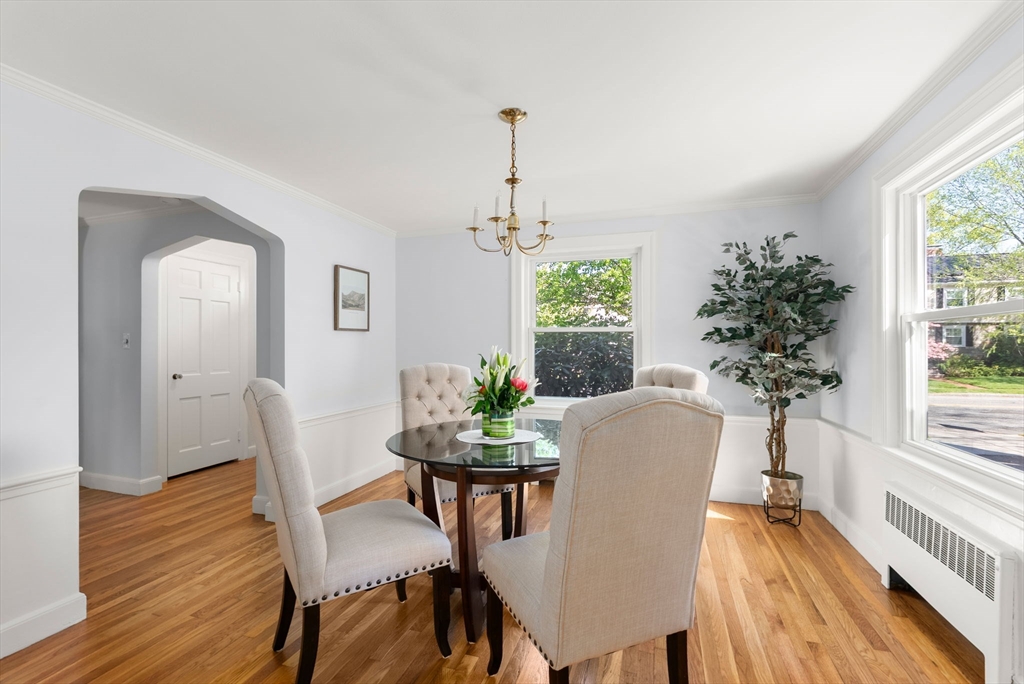 215 Cross St
