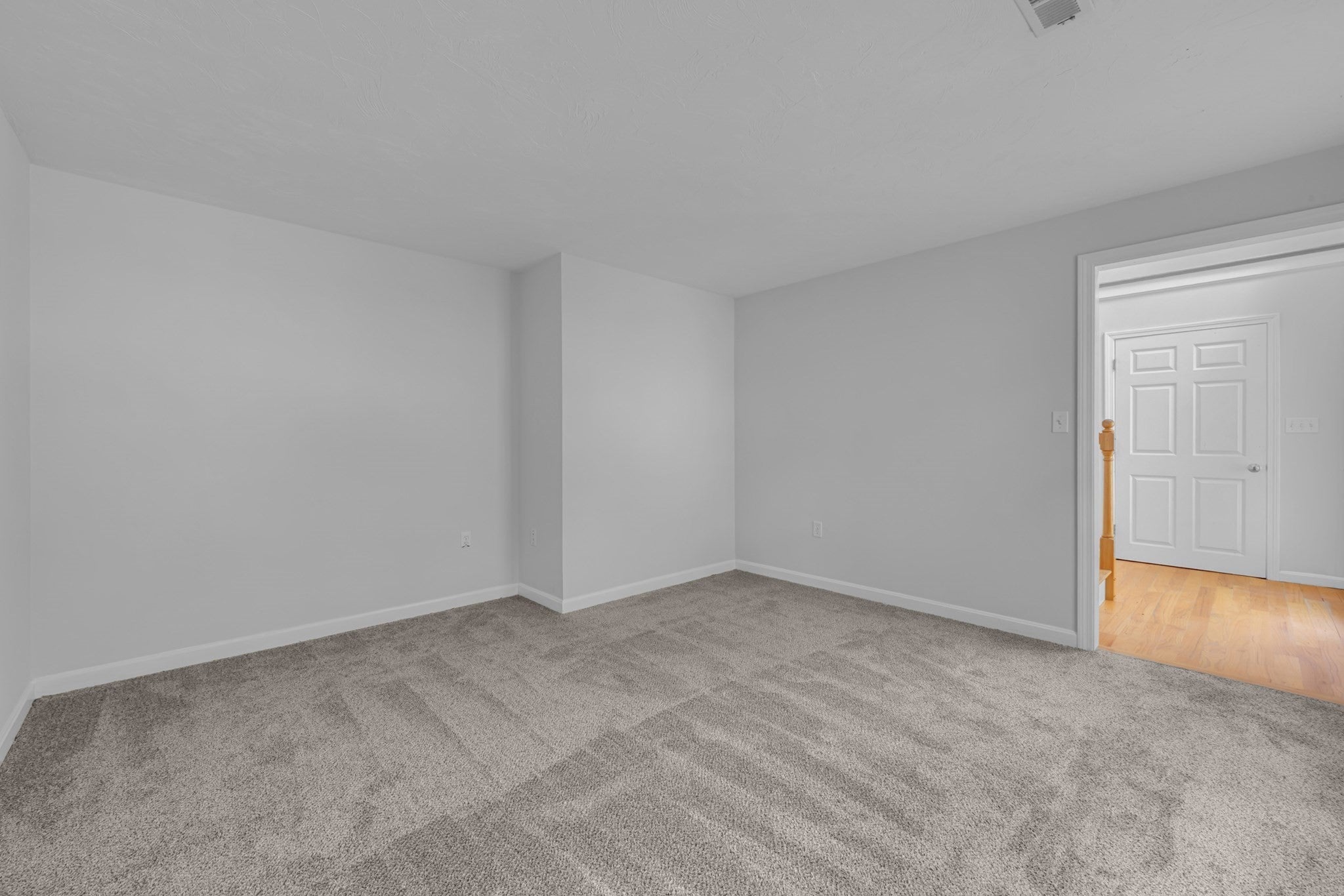 65 Charlton Rd, Dudley, MA Photo #9