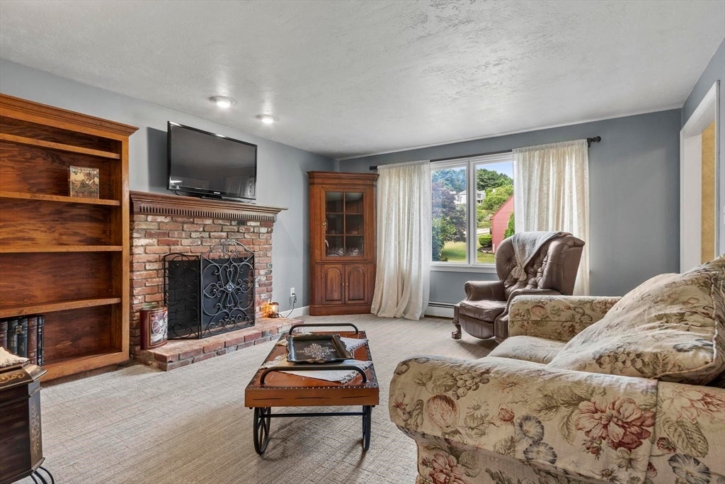 17 Sycamore Drive, Rutland, MA, 17 Sycamore Drive, Rutland, MA Photo #13