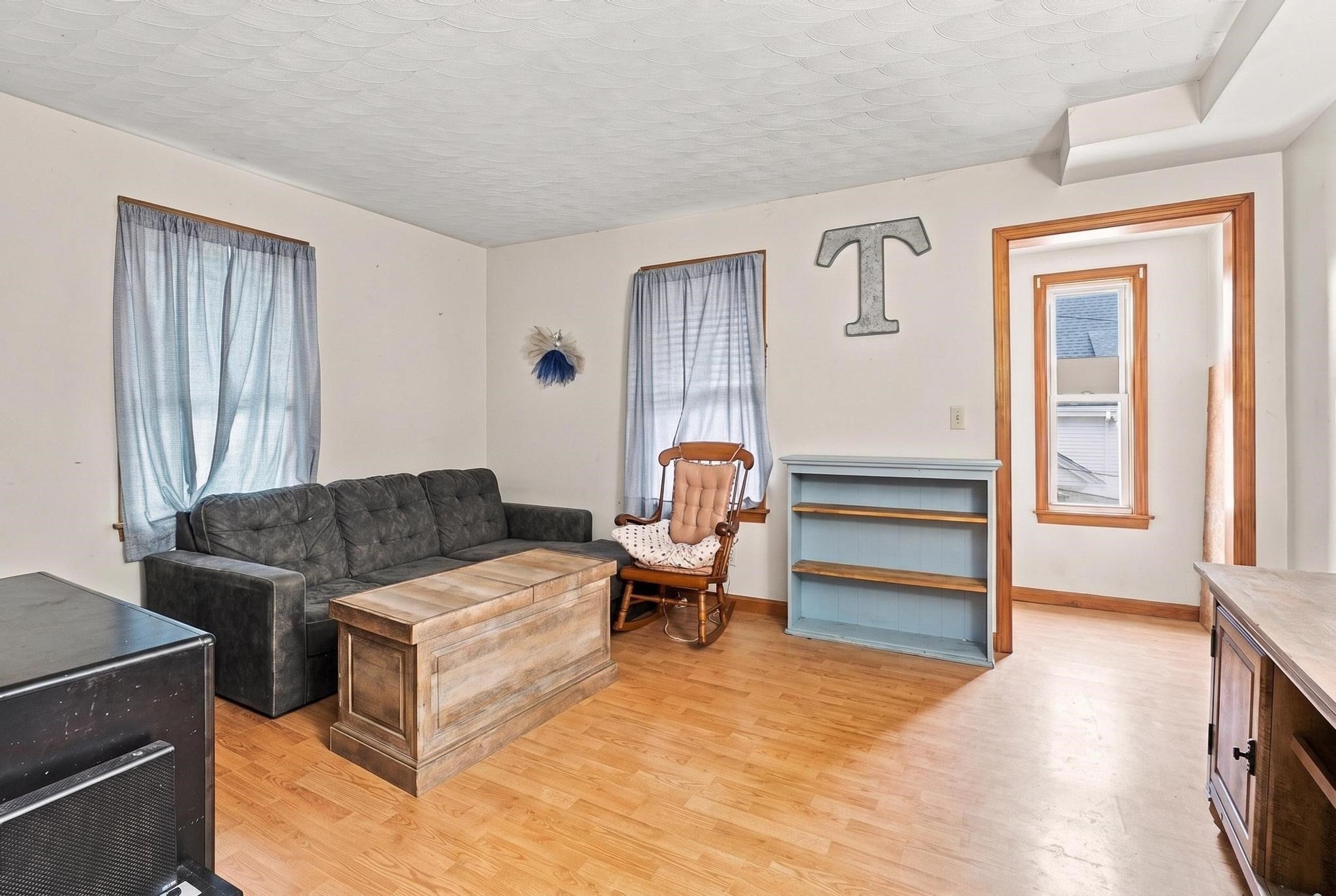 26 Prout St