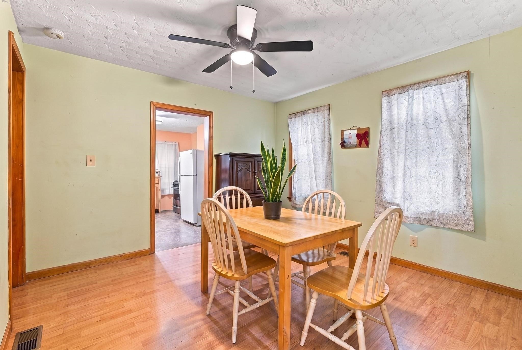 26 Prout St