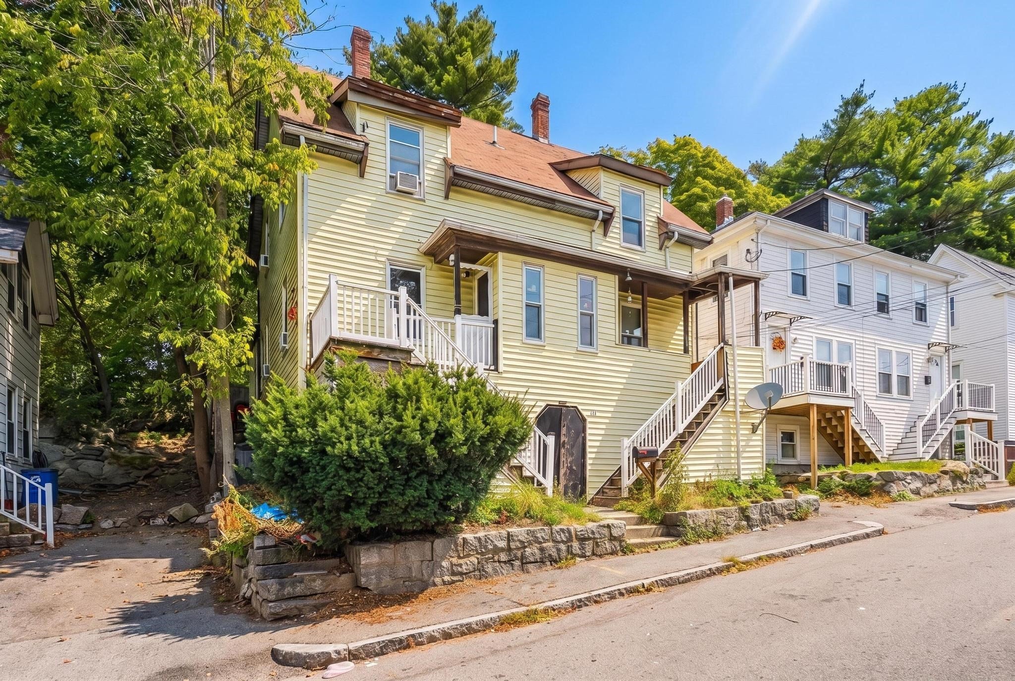 26 Prout St