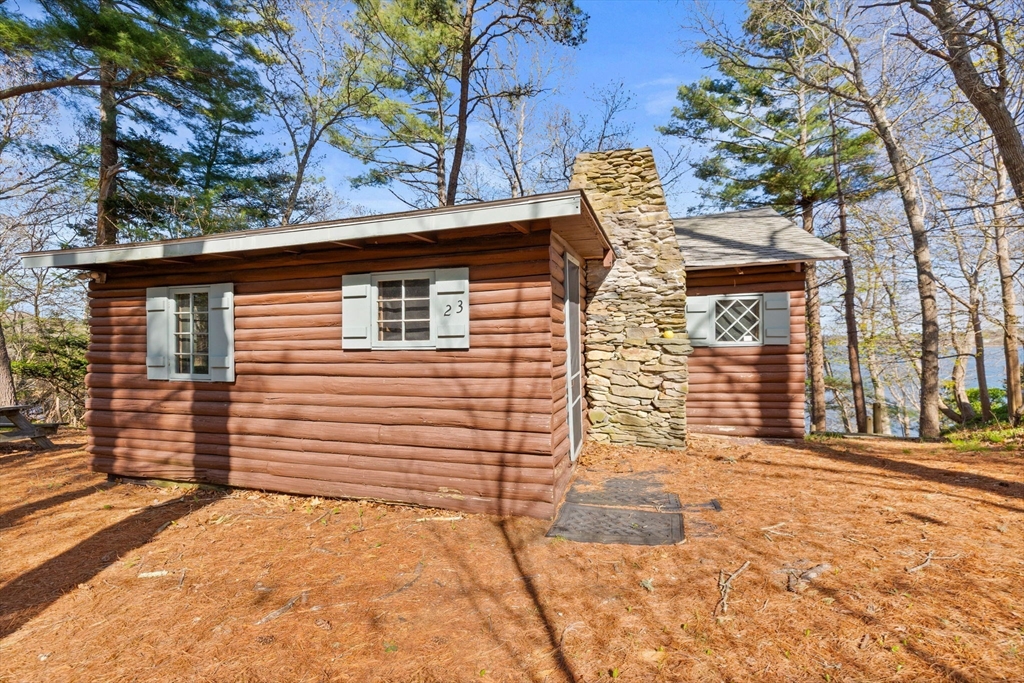 23 Pine Ridge Rd
