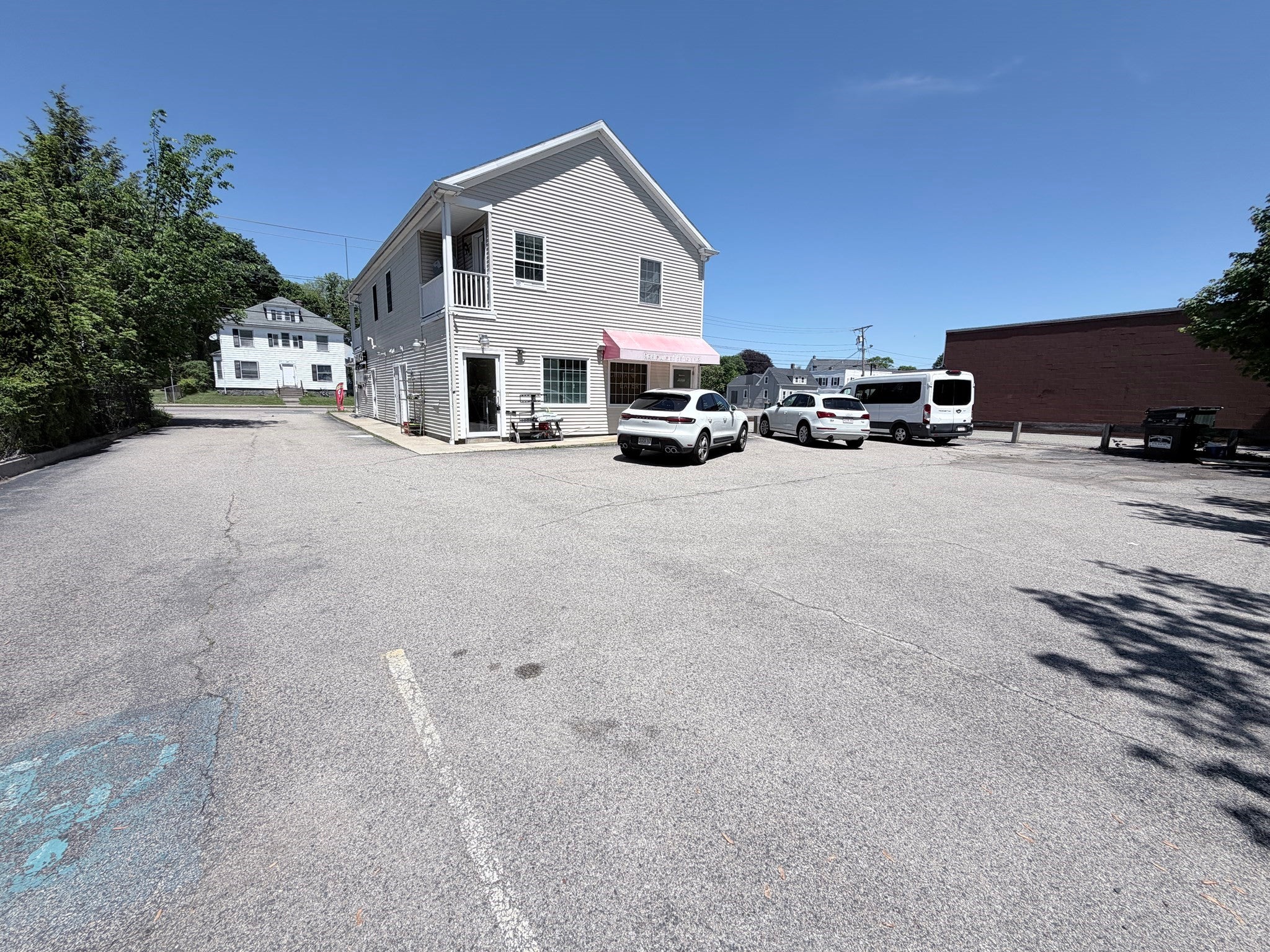 34 Brockton Ave