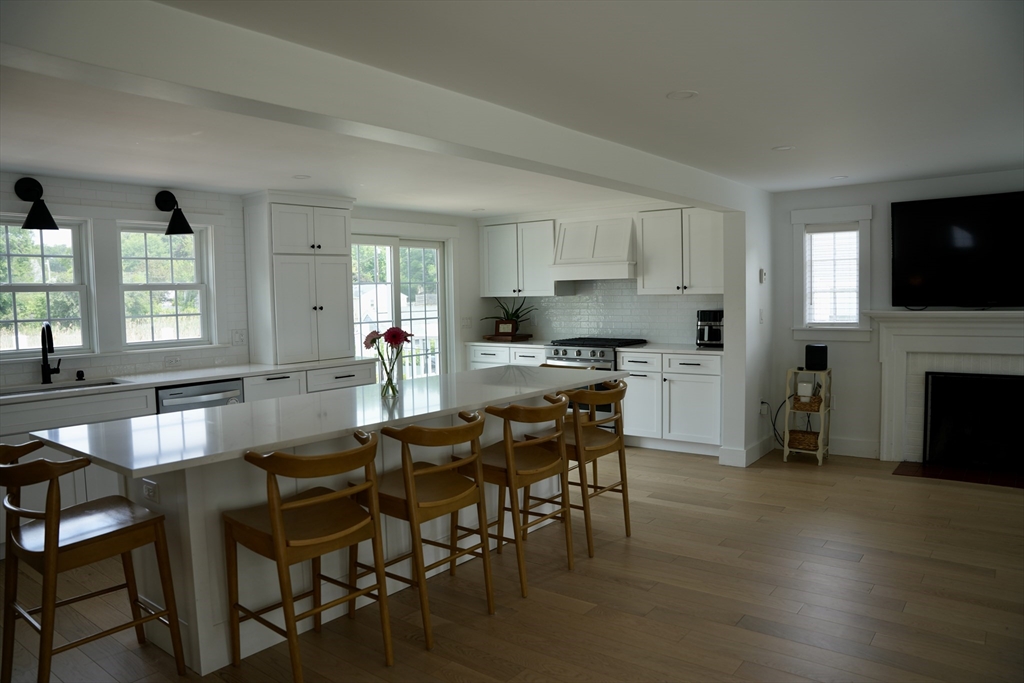86 Abigail Adams Cir