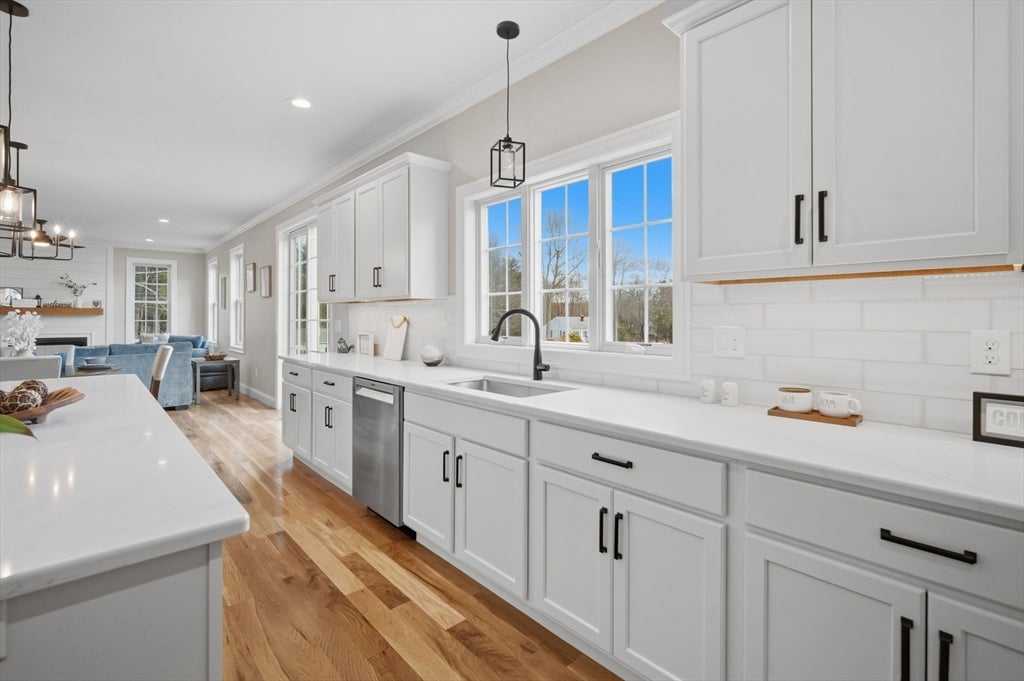 2 Scarlett Drive, East Longmeadow, MA, 2 Scarlett Drive, East Longmeadow, MA Photo #7