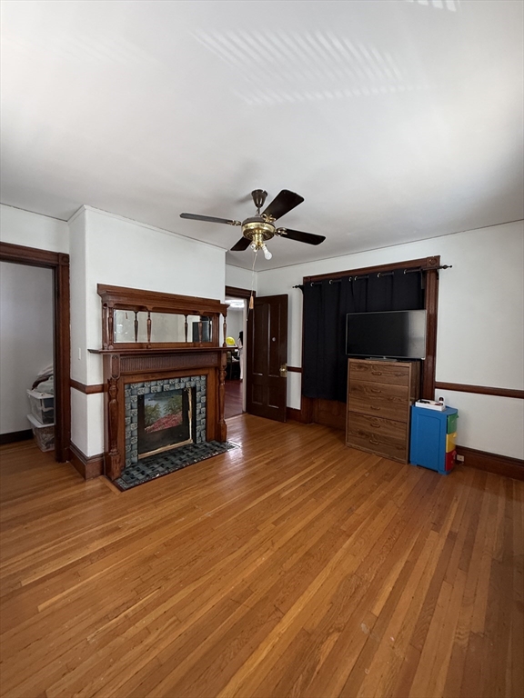19 Nixon St