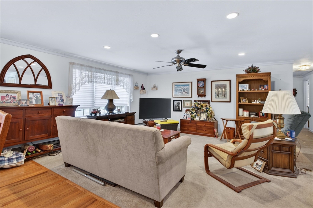 4 Hatchery Ln