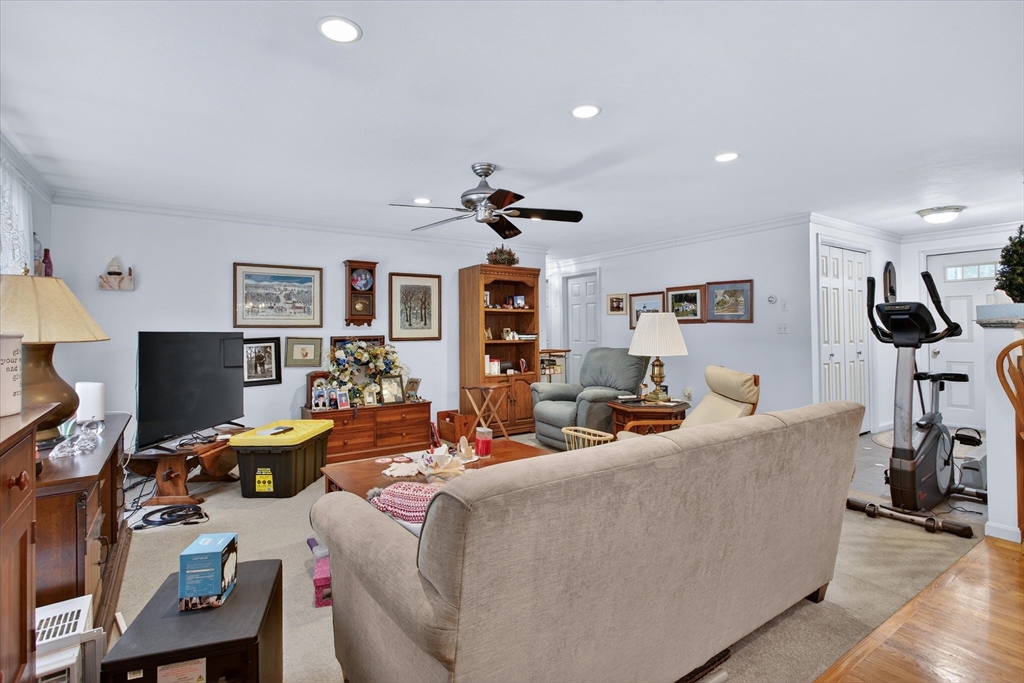 4 Hatchery Ln