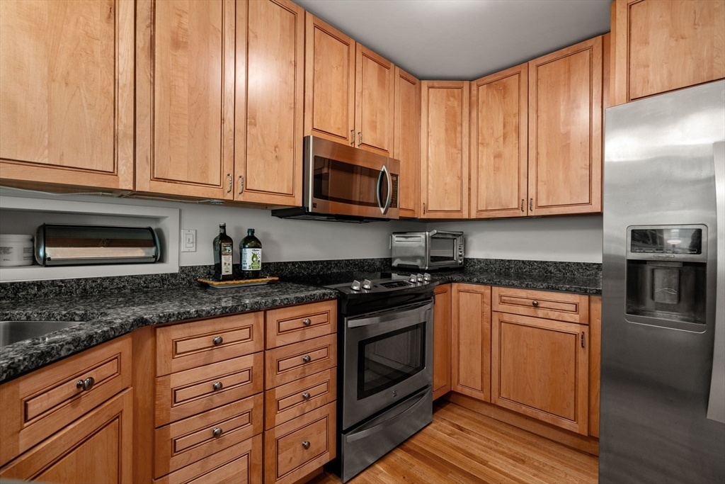 43 Carlton St #2, Brookline, MA Photo #9