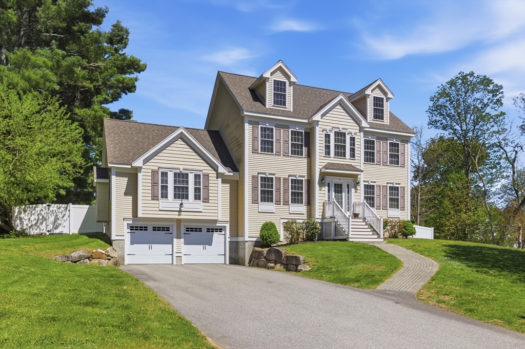 Photo of 1 Cedar Lane, Georgetown, MA