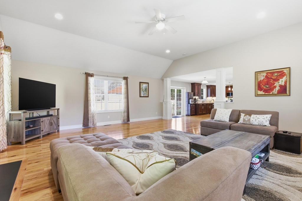 1 Cedar Lane, Georgetown, MA Photo #9