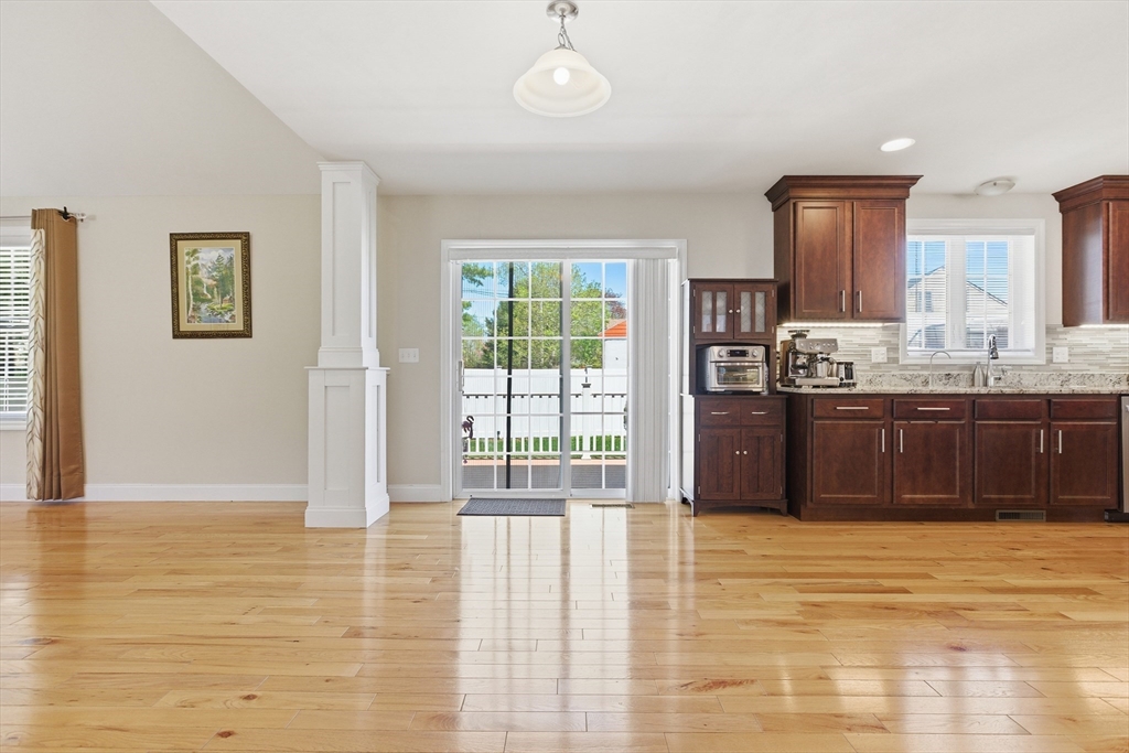 1 Cedar Lane, Georgetown, MA Photo #5