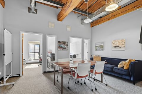 5 Market Square 207 Amesbury MA 01913