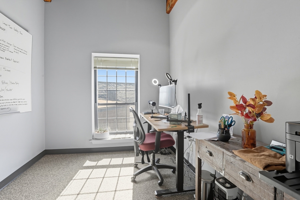 5 Market Square 207