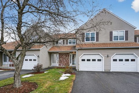 6 Chapman Pl 6 Leominster MA 01453