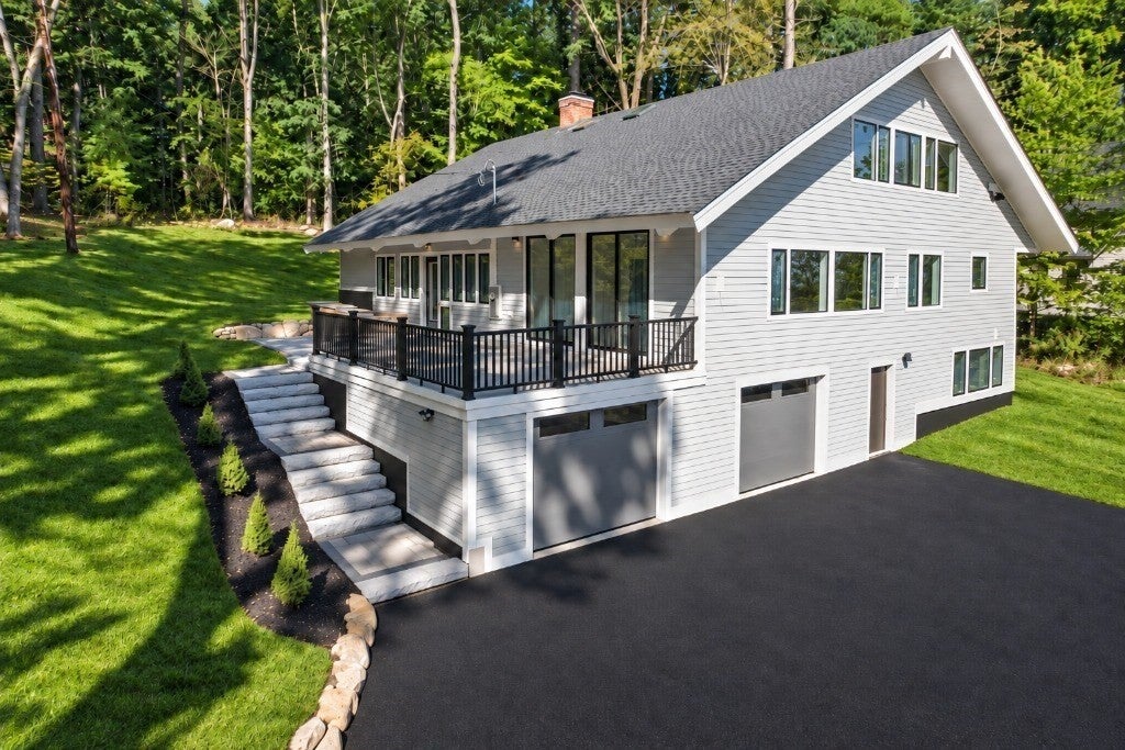 Photo of 8 Irene Rd, Bedford, MA