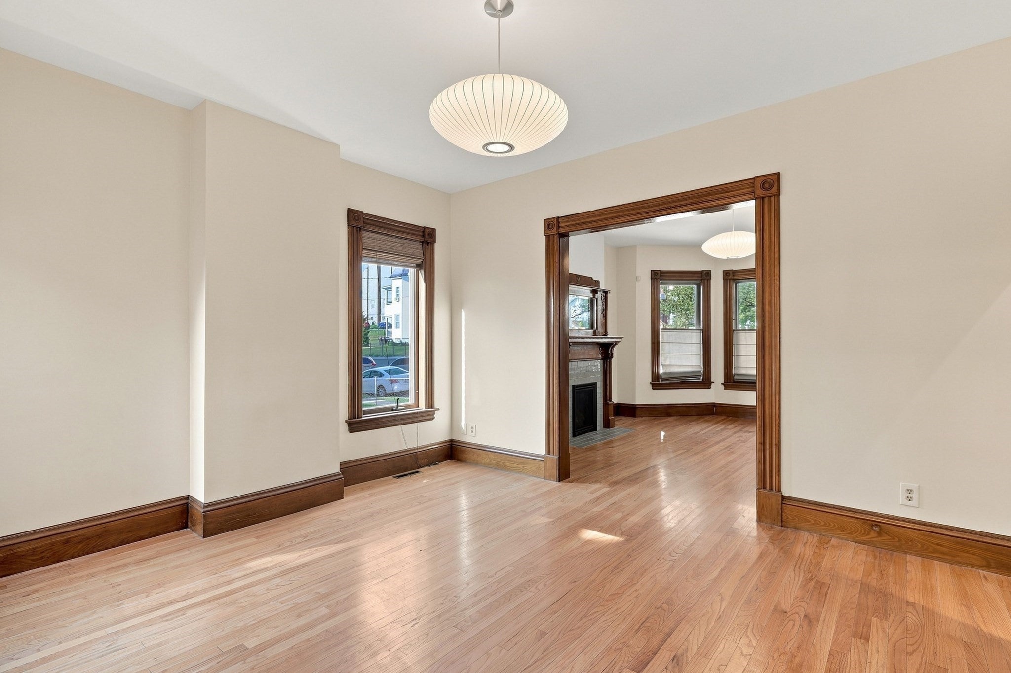42 Clinton Ave, Holyoke, MA Photo #10