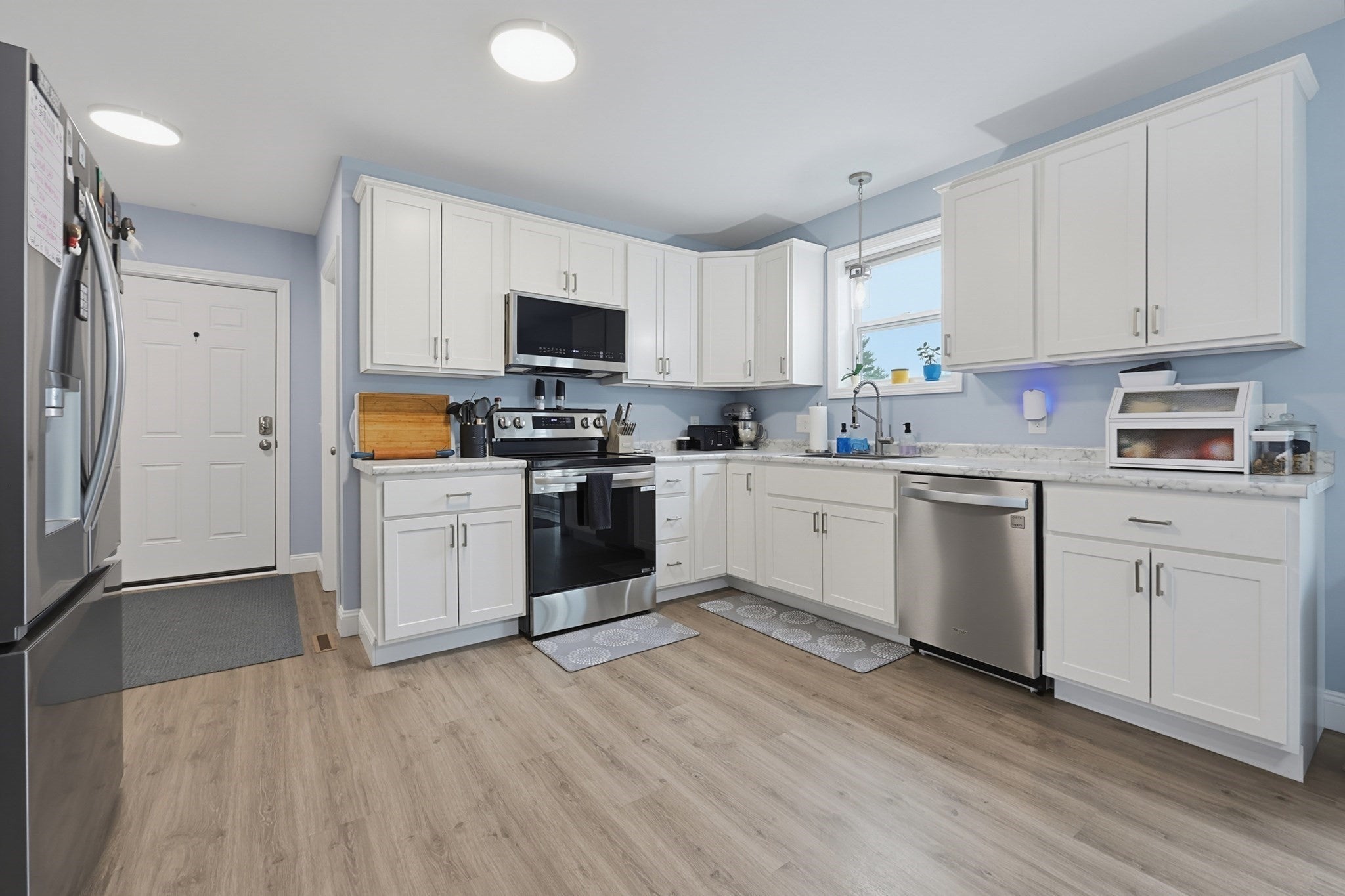 96 Carter Ave, Pawtucket, RI Photo #7