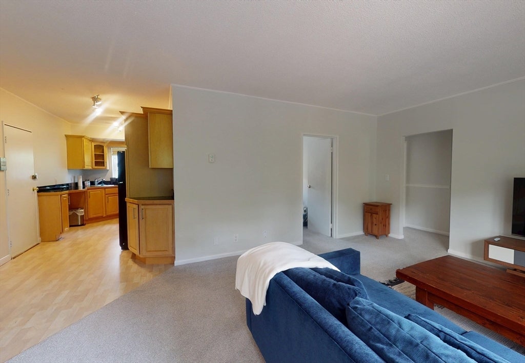133 Lake Shore Rd #4, Boston, MA, 133 Lake Shore Rd #4, Boston, MA Photo #5