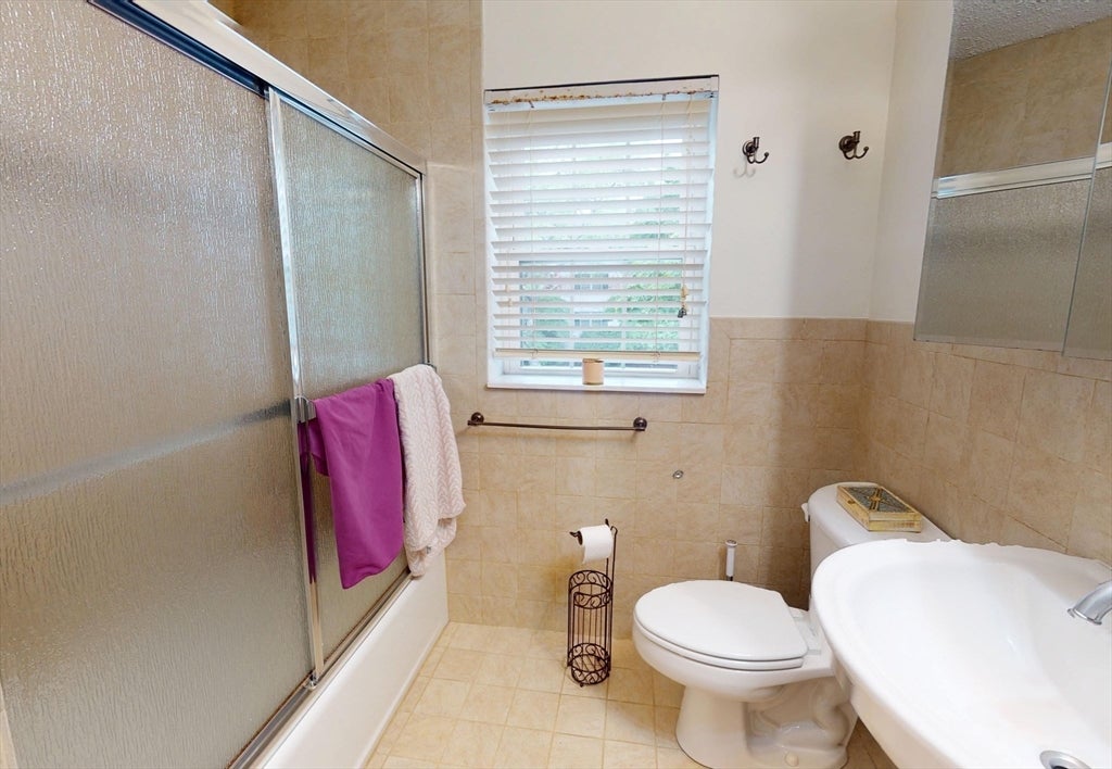 133 Lake Shore Rd #4, Boston, MA, 133 Lake Shore Rd #4, Boston, MA Photo #12